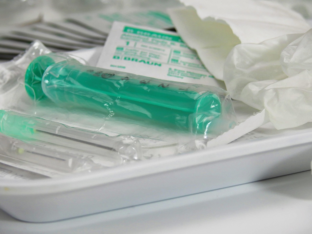Seringa de injeção subcutânea usada como anticoagulante no tratamento e prevenção da trombose